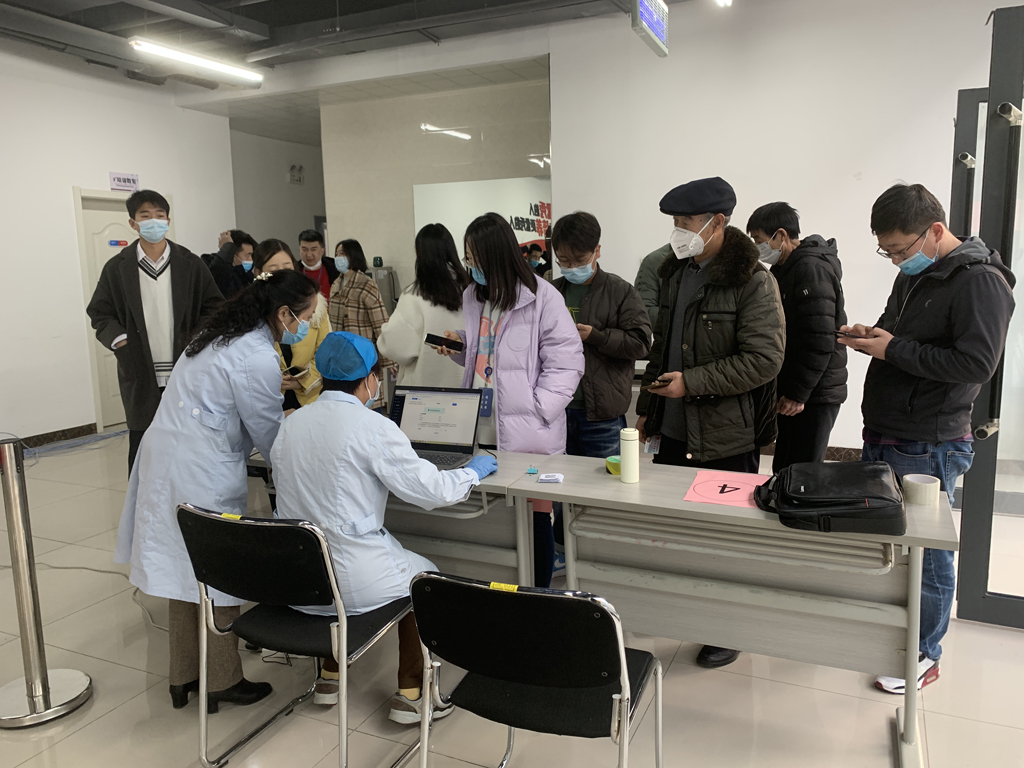 fun88官网微电组织开展疫苗增强针的接种事情