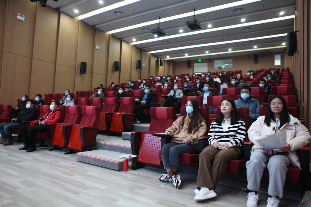 fun88官网微电召开2021年大学生述职会